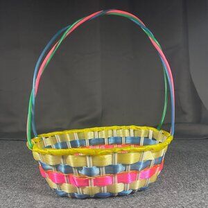 1970s‎ Easter Unlimited Easter Baskets MCM 1 Large Laced Plastic Vintage